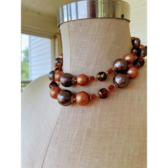 Vintage 1950s 2 Strand Beaded Necklace cluster clip earrings Set - Picture 9 of 16